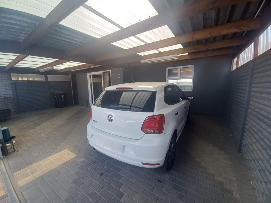 4 Bedroom Property for Sale in Portlands Western Cape